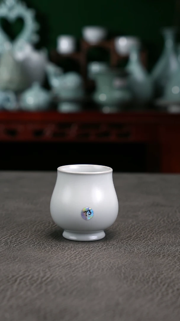 月白釉73号玫瑰杯无纹微瑕简包-二