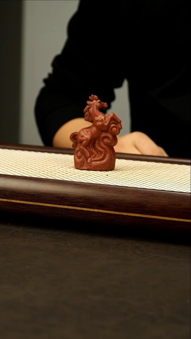 茶壶紫砂红马113