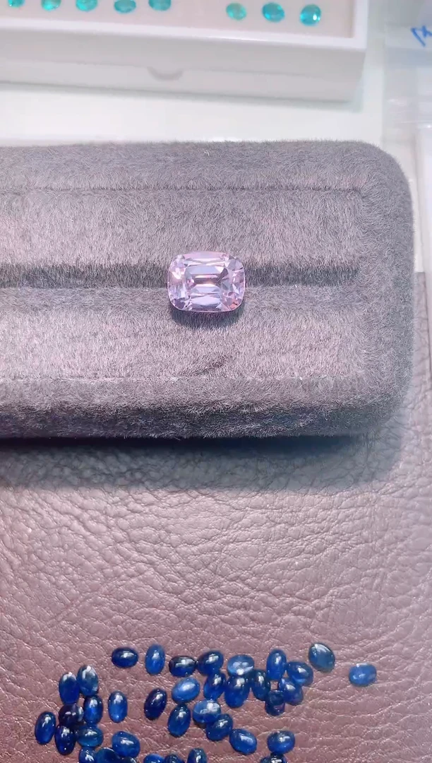 未镶嵌锂辉石裸石11.8ct