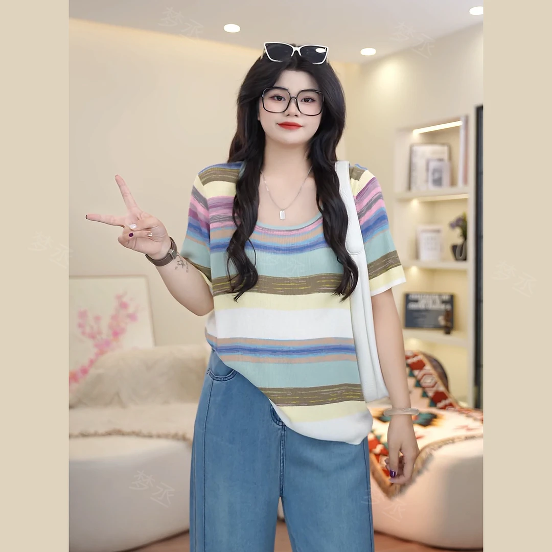 梦丞【彩虹糖】大码女装夏季方领多巴胺彩色条纹洋气针织短袖T恤
