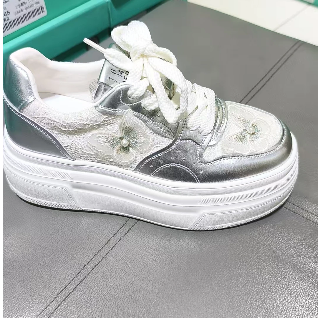 女款时尚板鞋1348