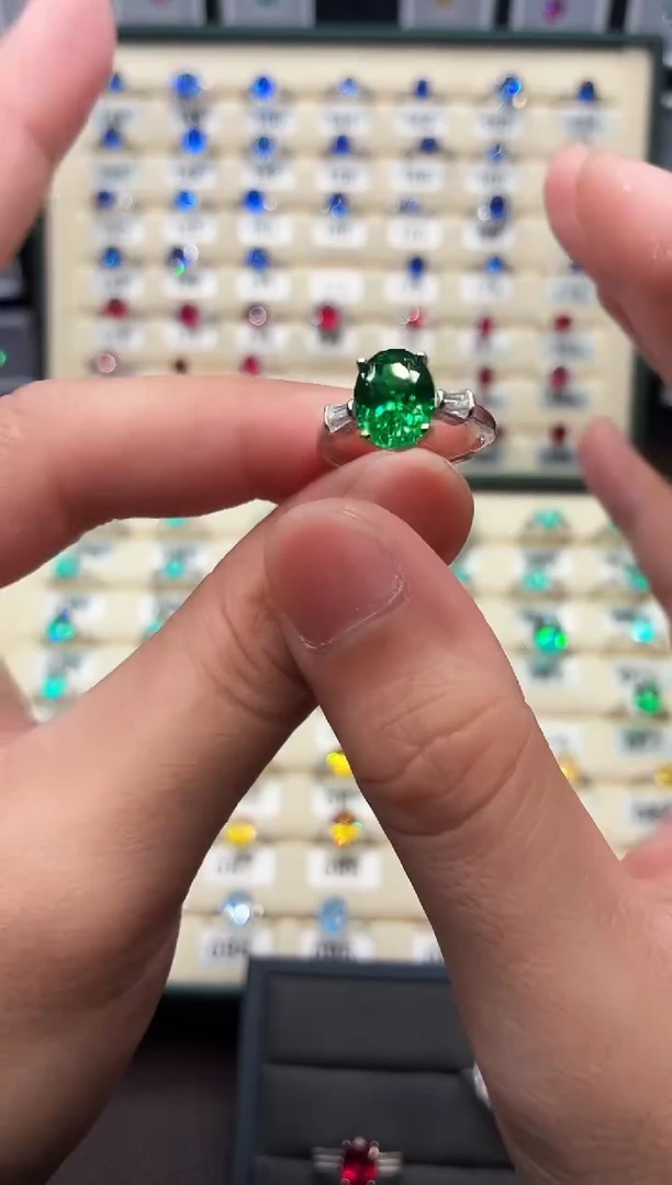 无925银轻奢沙弗莱色女神戒