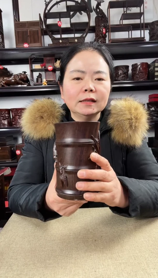 木知了笔筒老李红木工艺品