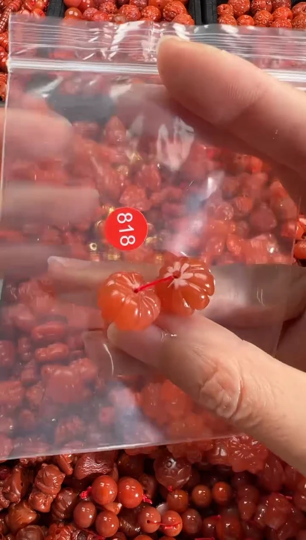 【闪购商品】南红玛瑙颈饰未镶嵌1