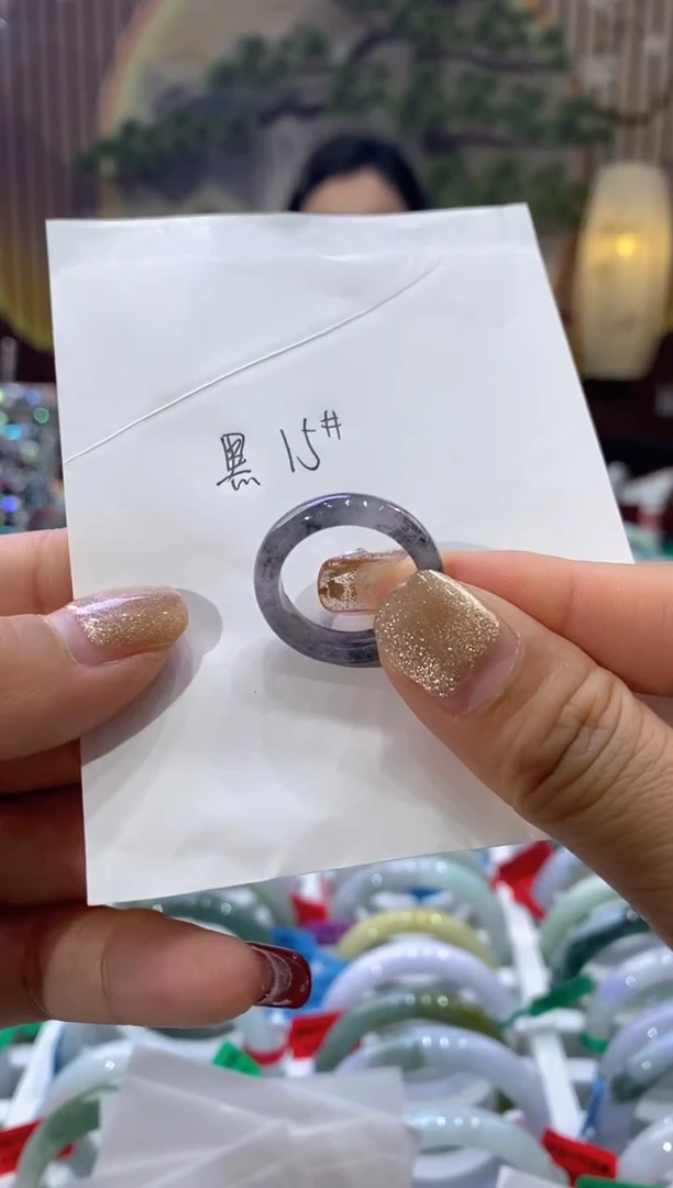 【闪购商品】翡翠戒指未镶嵌多人00438