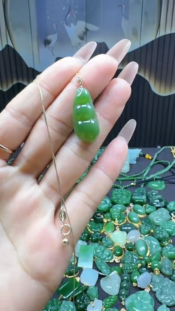 【闪购商品】和田玉吊坠(不含链)18K金镶嵌1