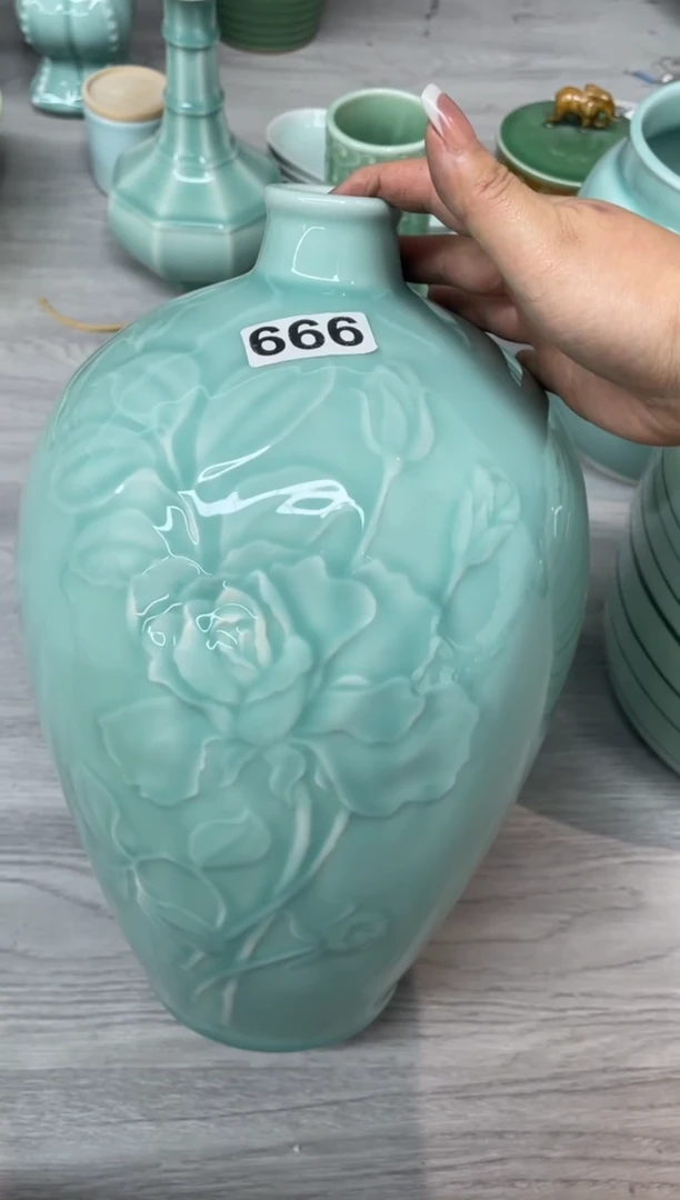 慧仙青瓷林*浩特价福利 微瑕 慧仙青瓷