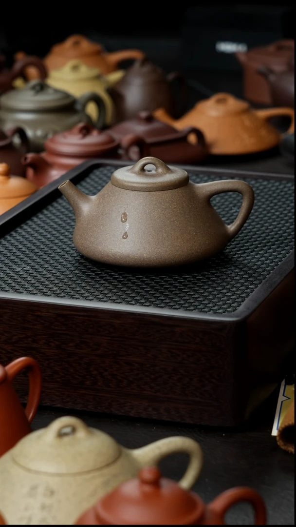 茶壶紫砂团泥子冶半手150       微瑕