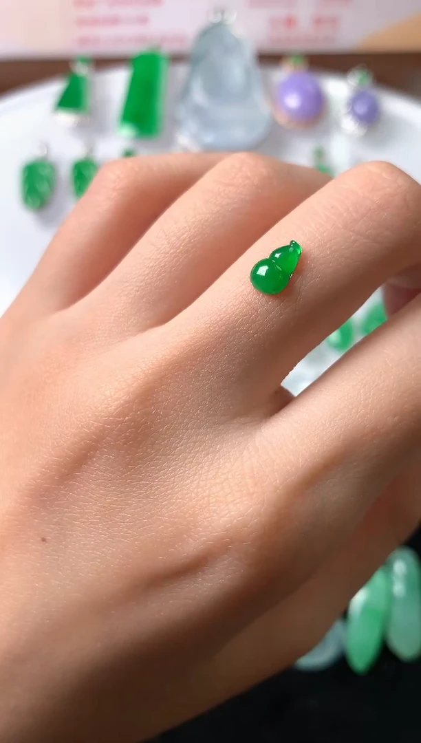 未镶嵌定制翡翠裸石（镶嵌定制）