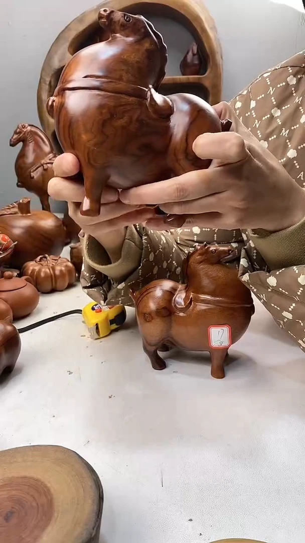 香樟木A21中号唐马/尺寸15*17