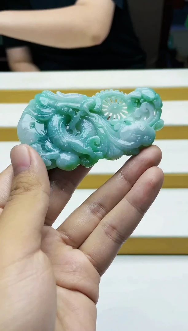 定制翡翠未镶嵌毛货07050107