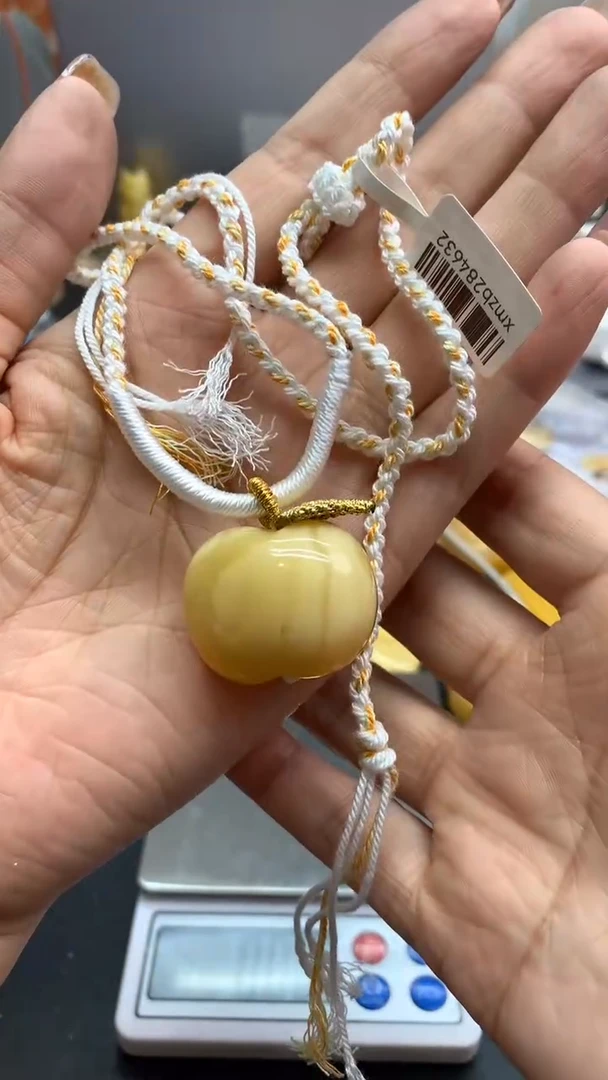 未镶嵌琥珀珠宝奇石2389