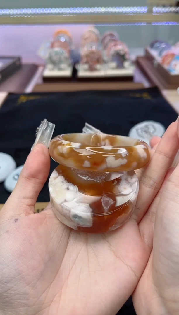 石英质玉手镯未镶嵌59圈口6570308