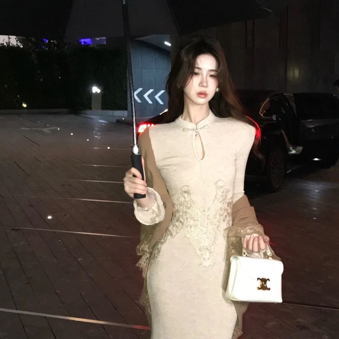 【现货送运费险】新中式时尚气质立领盘口刺绣长裙设计感披肩套装
