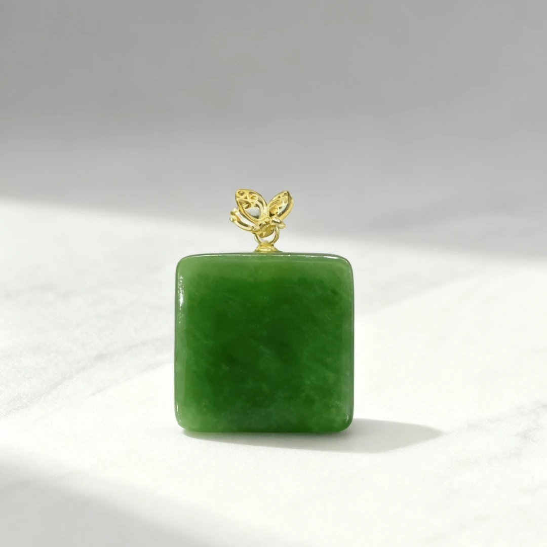 【灵华高端珠宝】和田玉碧玉方牌吊坠约17x17mm多样性发一HL7722078