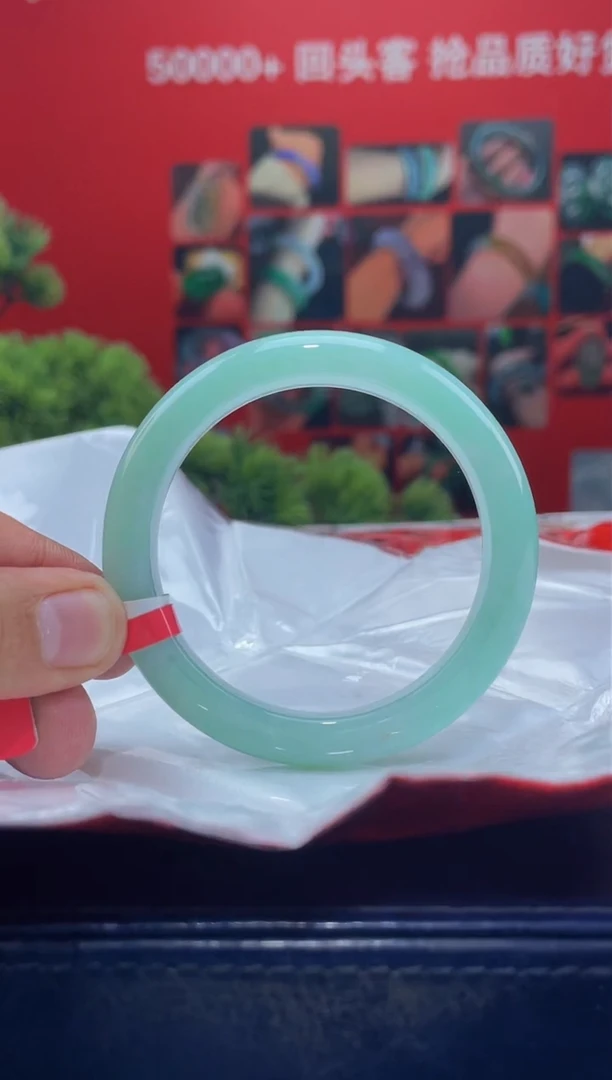 翡翠手镯未镶嵌手镯3