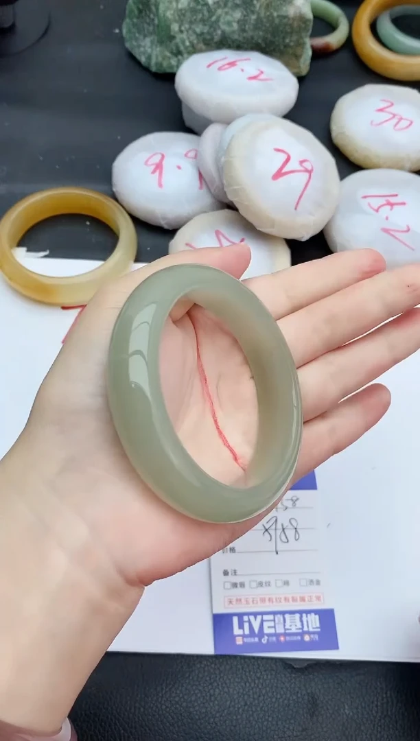 未镶嵌手镯石英质玉158+57/58