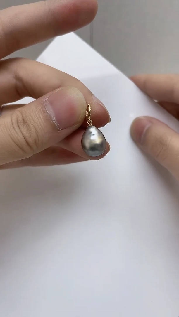 18K金镶嵌颈饰海水珍珠