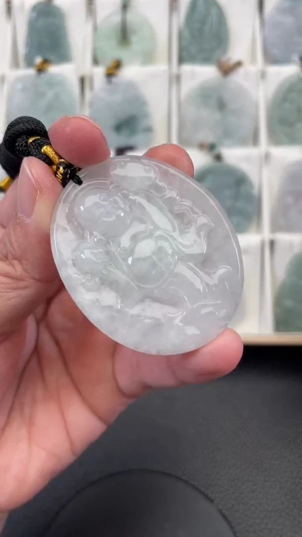 颈饰未镶嵌翡翠天然缅甸翡翠A货255