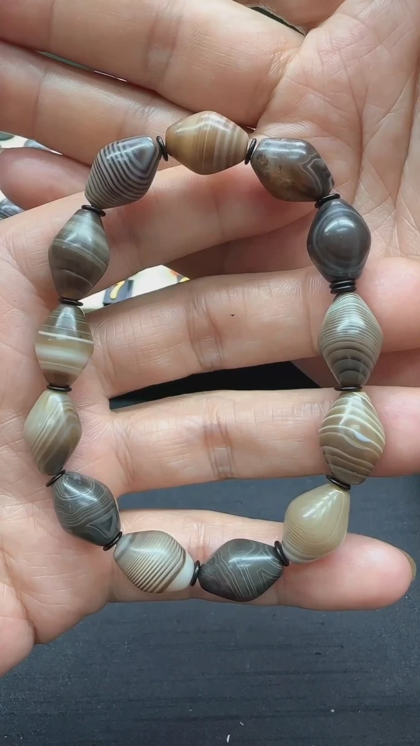 玛瑙/玉髓手串未镶嵌小橄榄手串 15*12