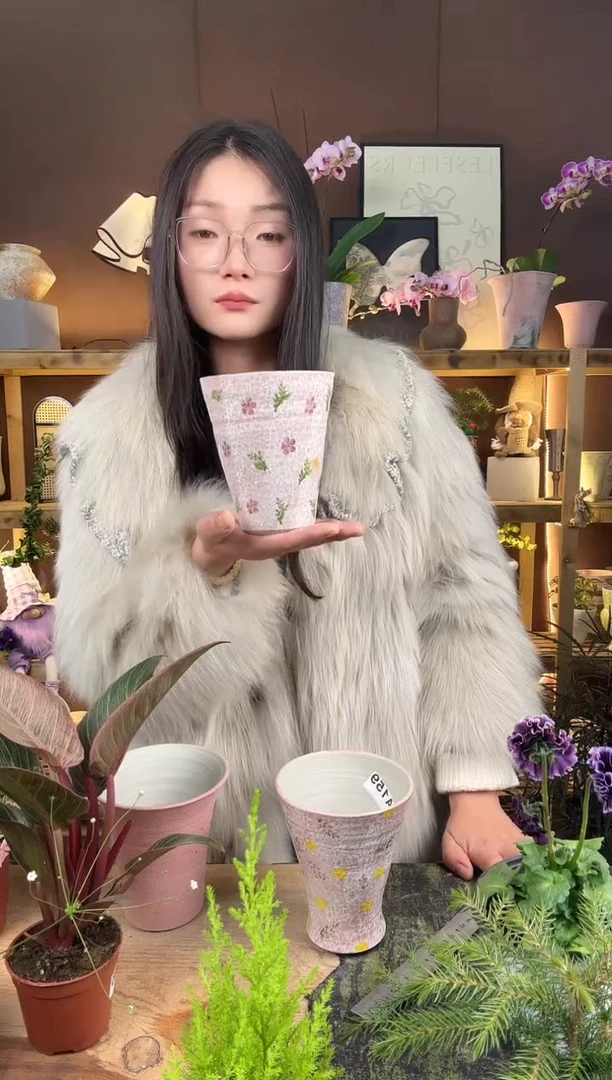 以实际为准编号 310 景德镇手工花盆