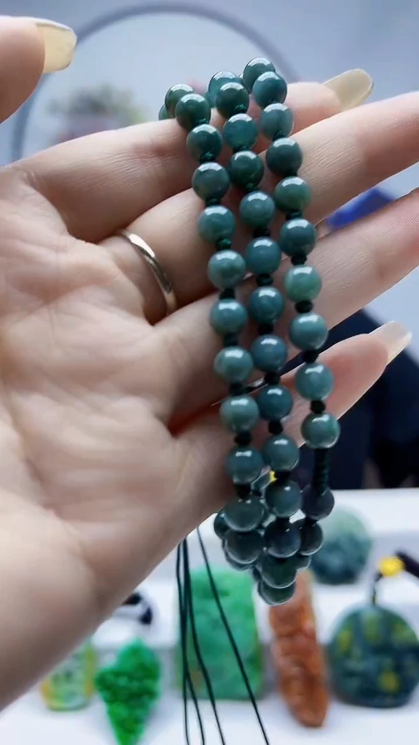 未镶嵌定制翡翠毛货挂件50