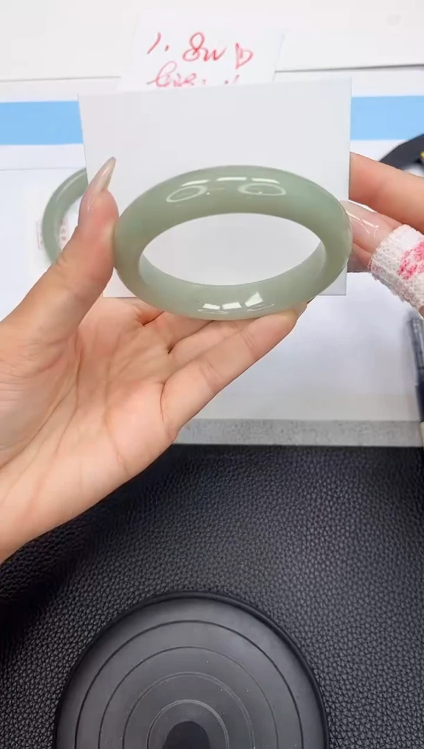 石英质玉手镯未镶嵌72-56.6