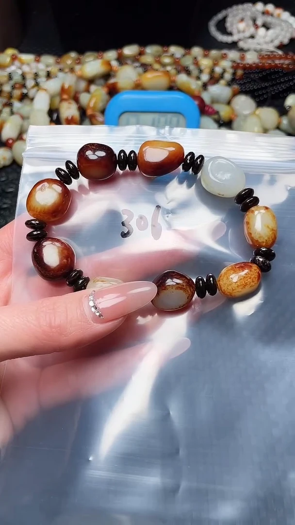 【闪购商品】和田玉手串未镶嵌新疆和田玉手串306