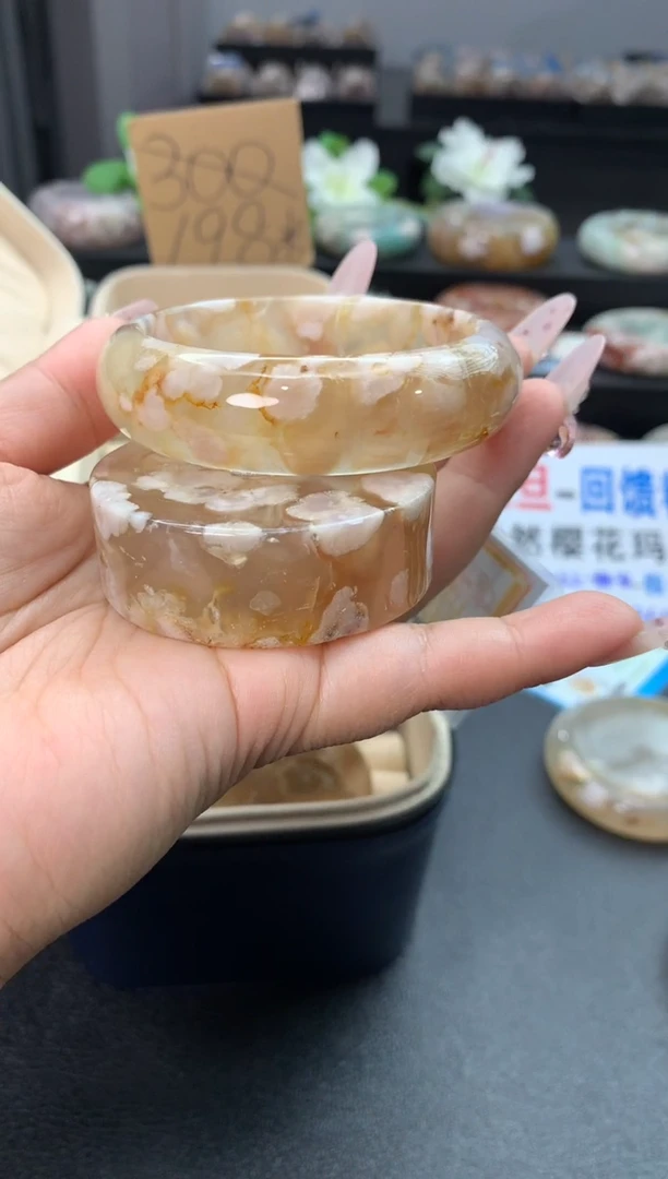 未镶嵌手镯石英质玉（55-56圈口）赠送镯心