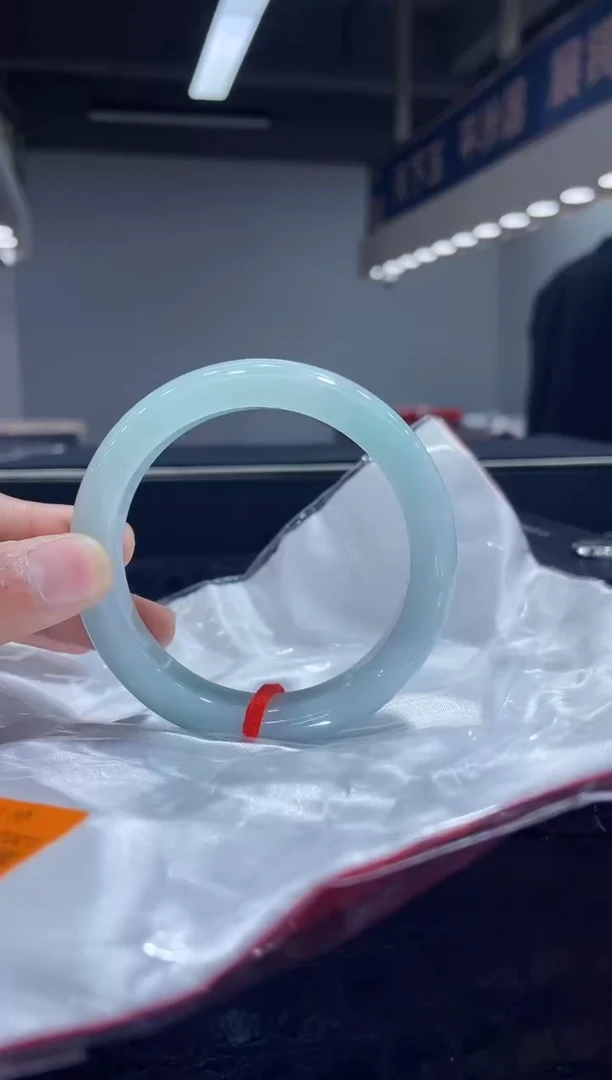 未镶嵌手镯翡翠10