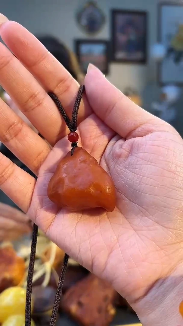 琥珀颈饰未镶嵌吊坠