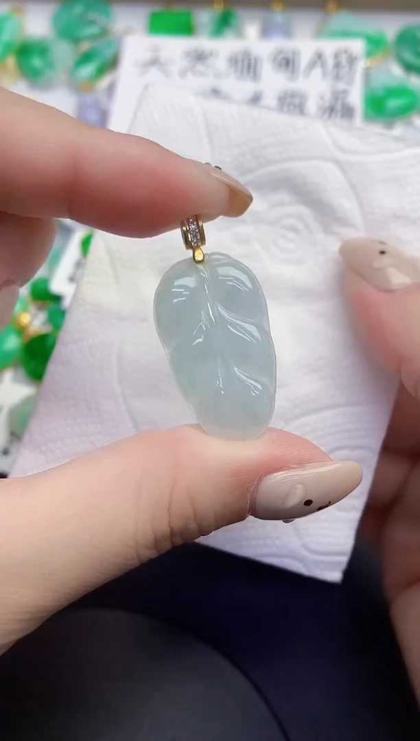 颈饰未镶嵌翡翠缅甸天然翡翠A货