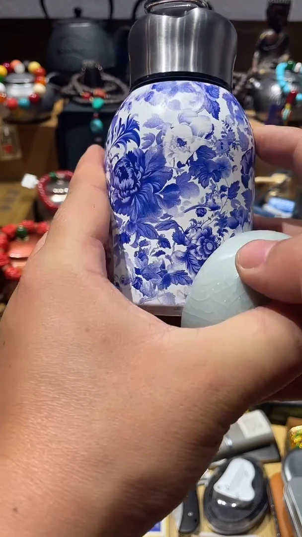 瓷片闪购商品 如图所示