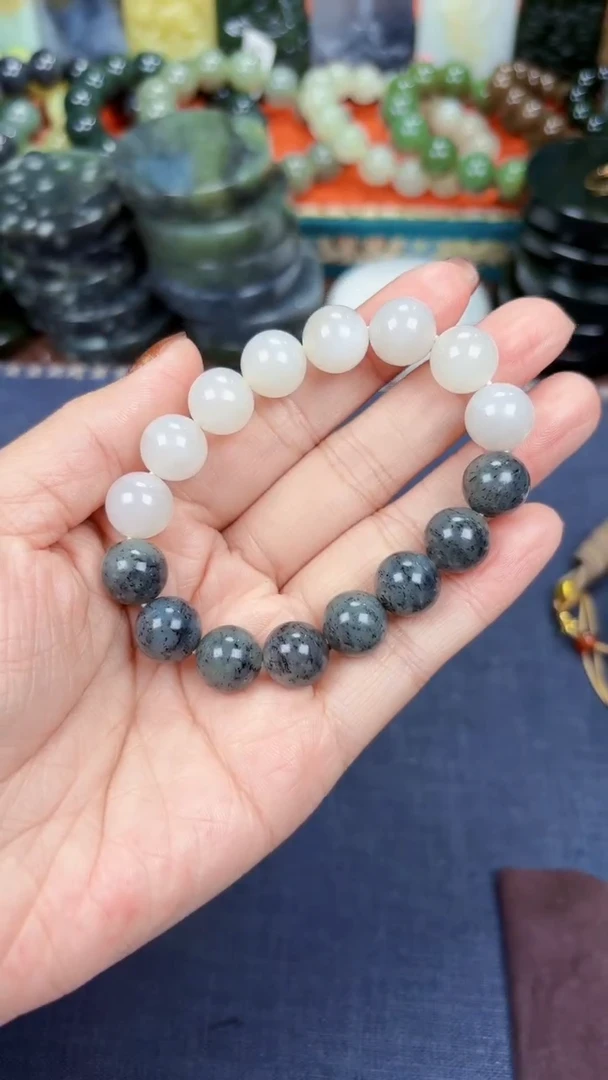 颈饰未镶嵌和田玉和田玉