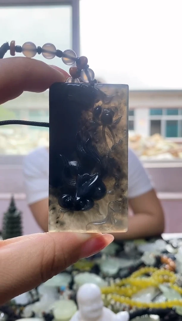 未镶嵌岫玉挂件