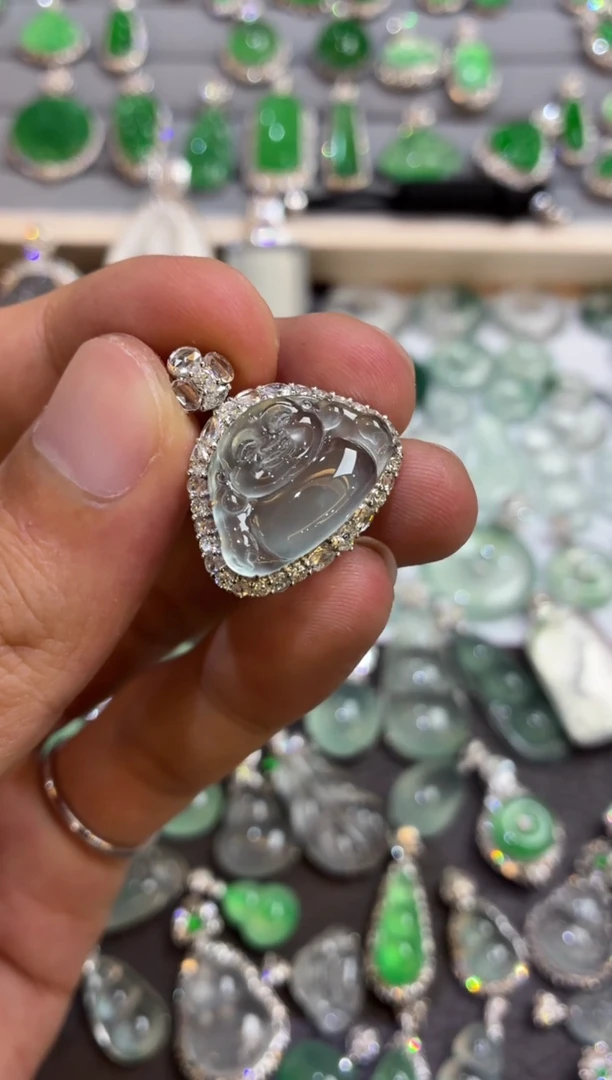 吊坠(不含链)18K金镶嵌翡翠佛公