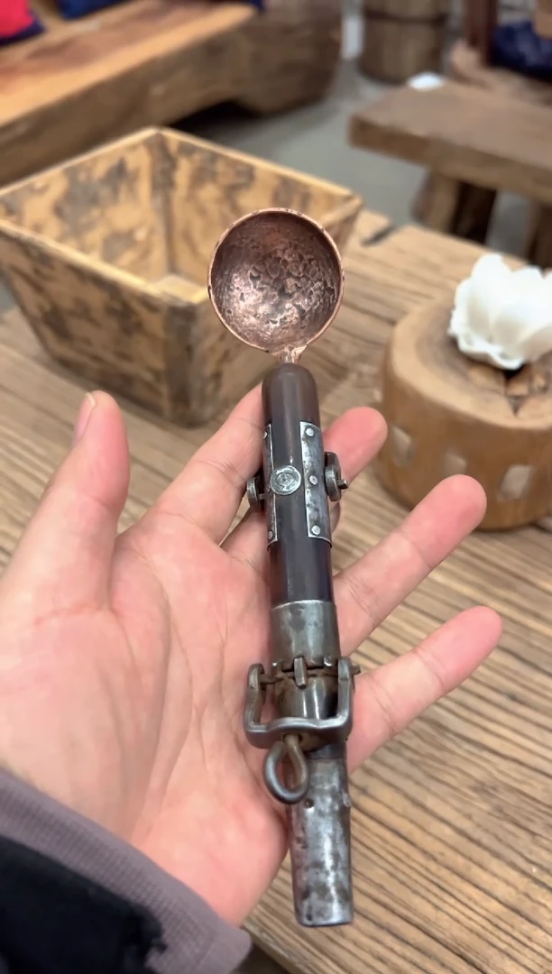 木（非红木类）铜勺