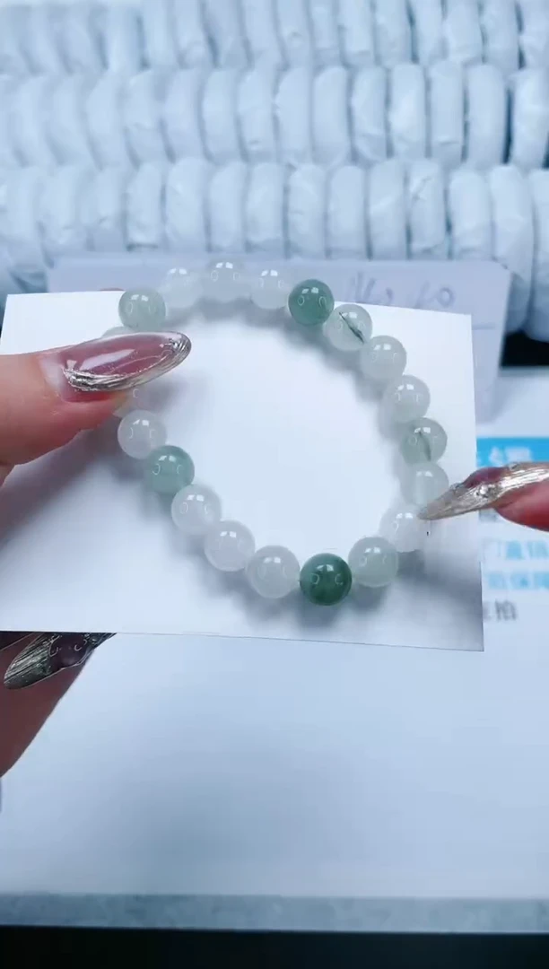 【闪购商品】石英质玉手镯未镶嵌手链随机一条