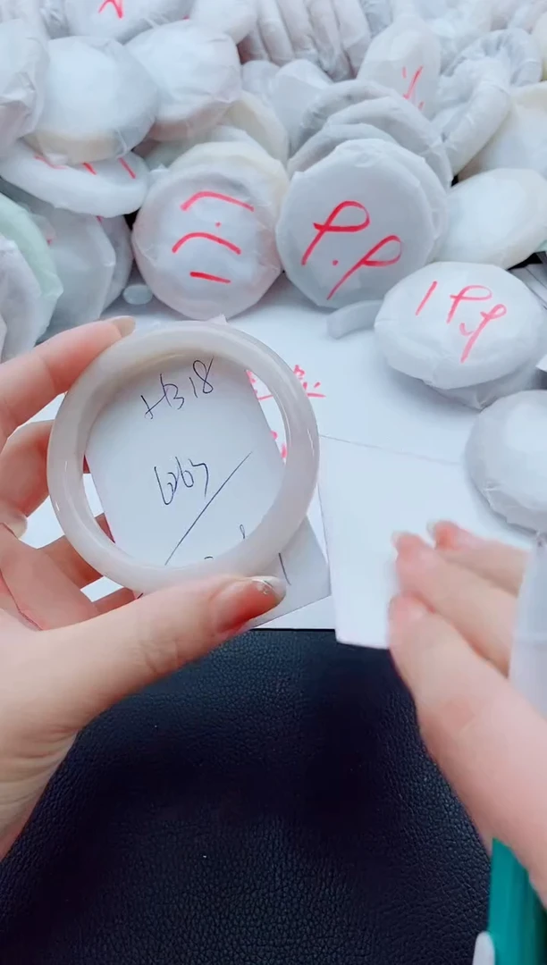 未镶嵌手镯石英质玉H318-62-63