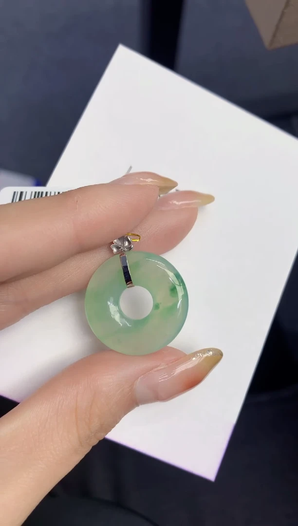 颈饰18K金镶嵌翡翠天然A货缅甸翡翠百元以上9元证书费自理