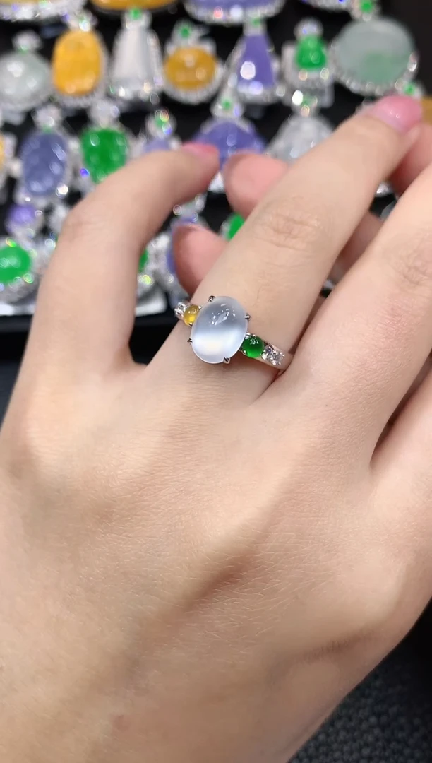 18K金镶嵌戒指翡翠C61