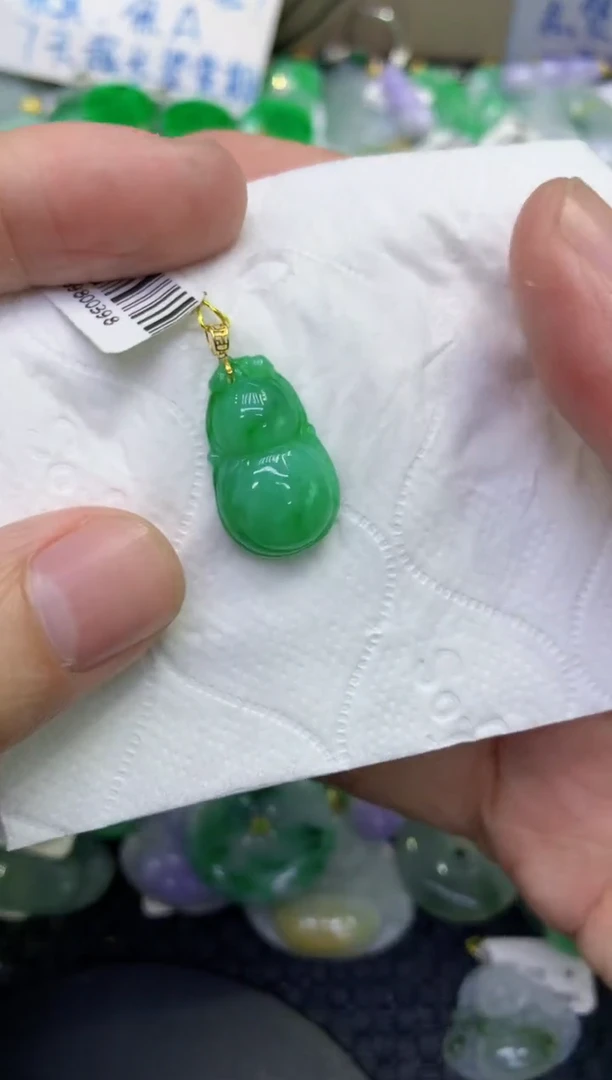 颈饰18K金镶嵌翡翠天然缅甸A货翡翠