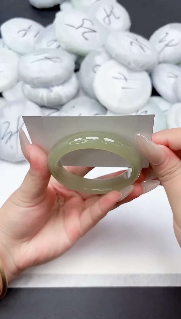 未镶嵌手镯石英质玉209-56.4