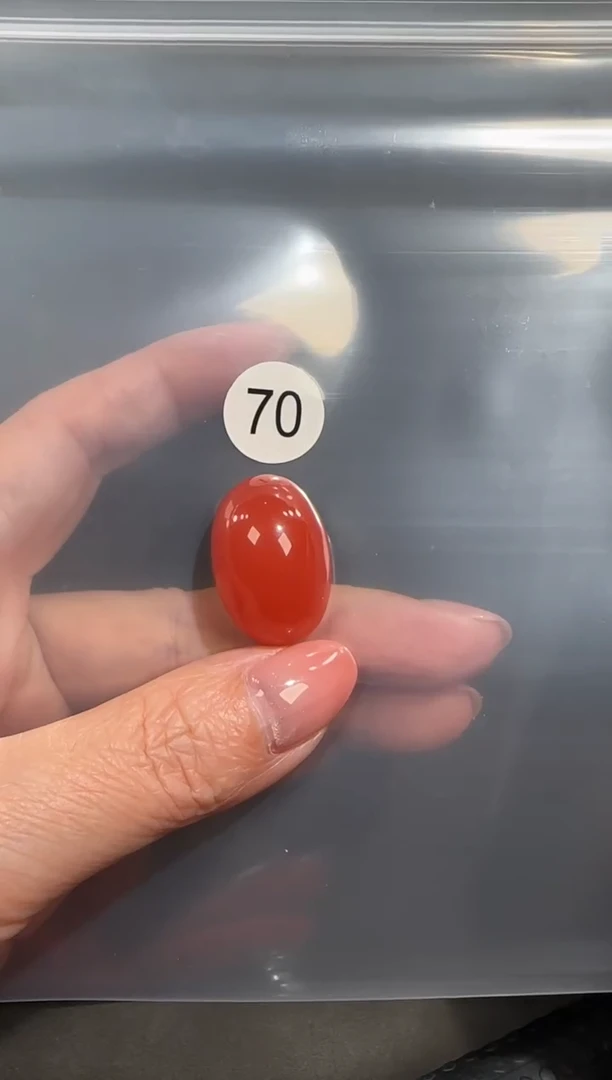 未镶嵌南红玛瑙珠宝半成品原矿无优化无胶裂樱桃红戒面