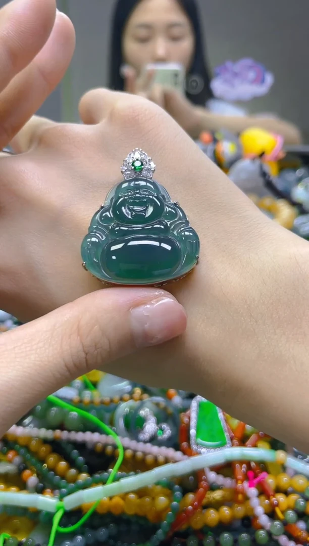 翡翠未镶嵌颈饰/C/翡翠A货，一件也是批发价