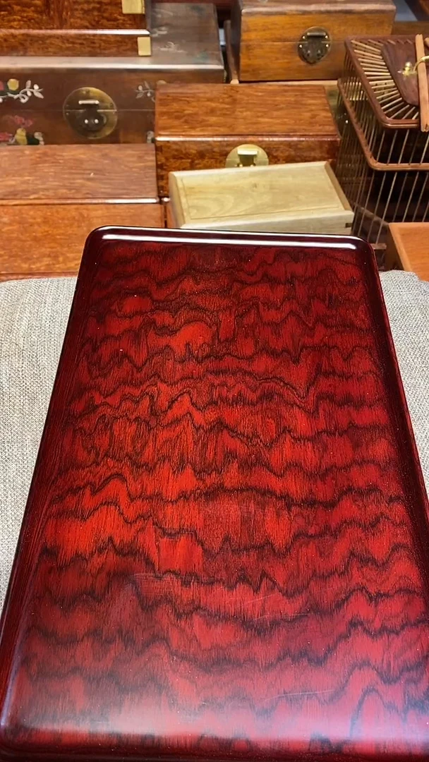 【闪购商品】红酸枝木类木艺茶盘一个