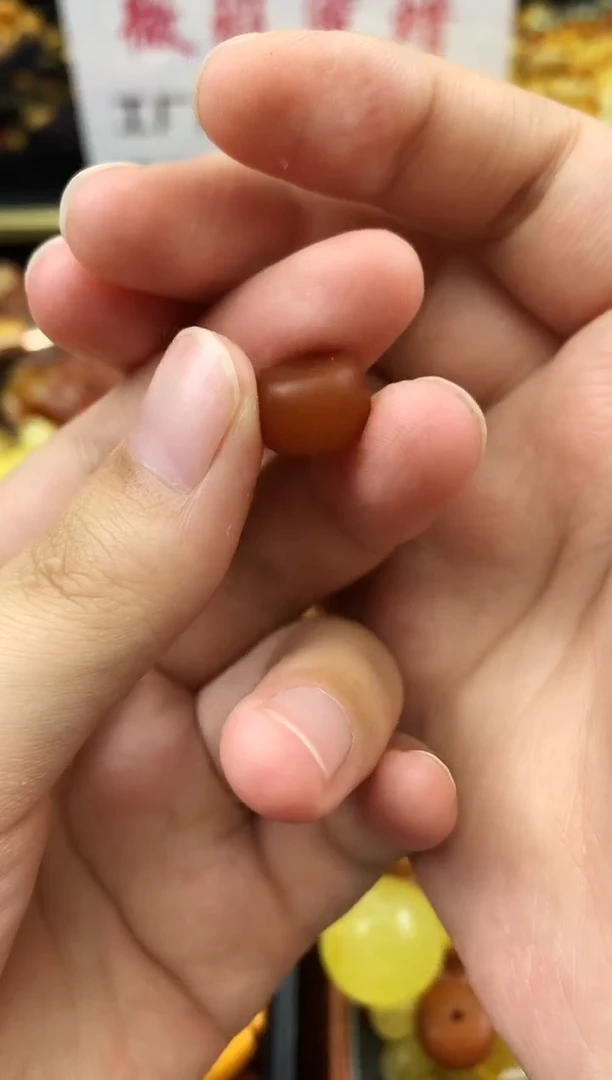 未镶嵌琥珀珠宝奇石17