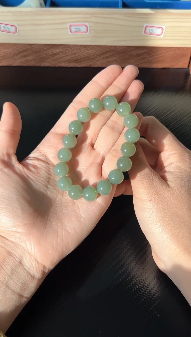 未镶嵌手串和田玉檀*若羌微色差 卡12j