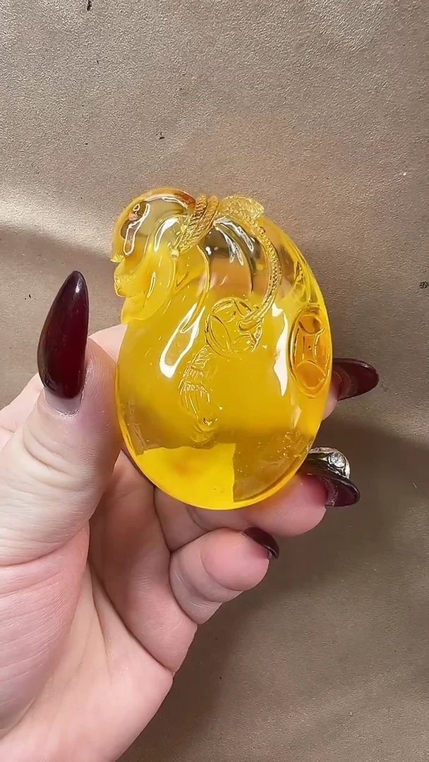 琥珀颈饰未镶嵌吊坠