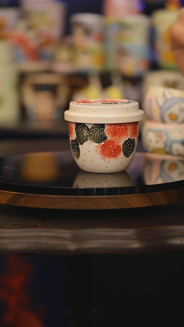 【闪购商品】摆件景德镇釉下彩绘设计师款式陶瓷